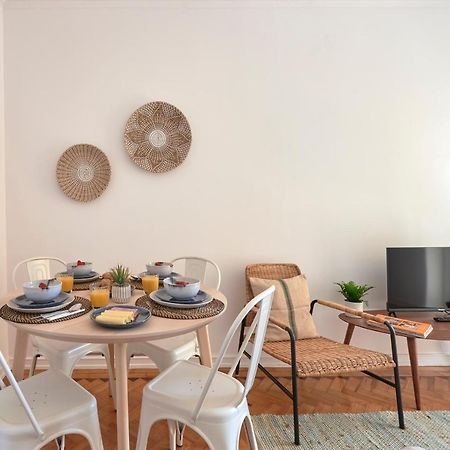 Apartament Enjoy The Sunny Balcony, By Timecooler Lizbona Zewnętrze zdjęcie