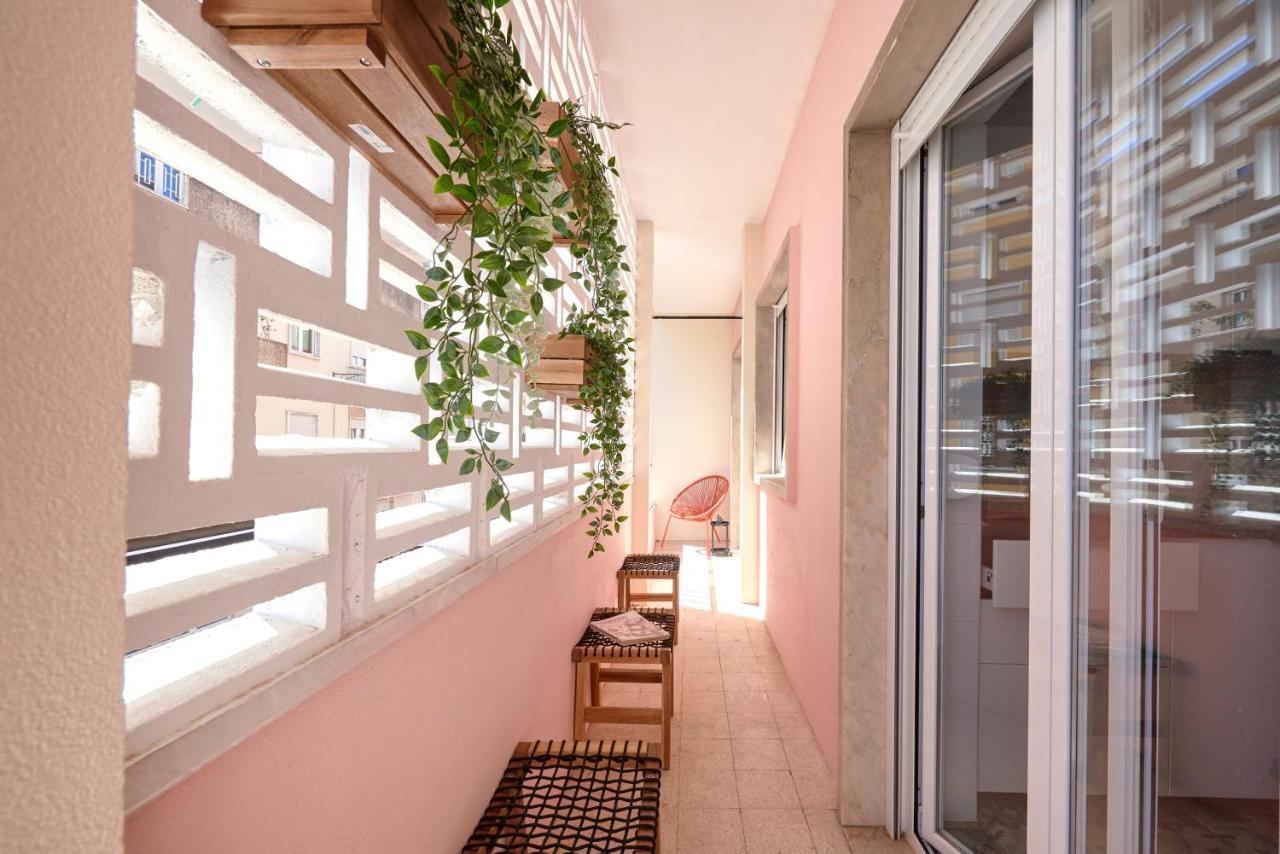 Apartament Enjoy The Sunny Balcony, By Timecooler Lizbona Zewnętrze zdjęcie